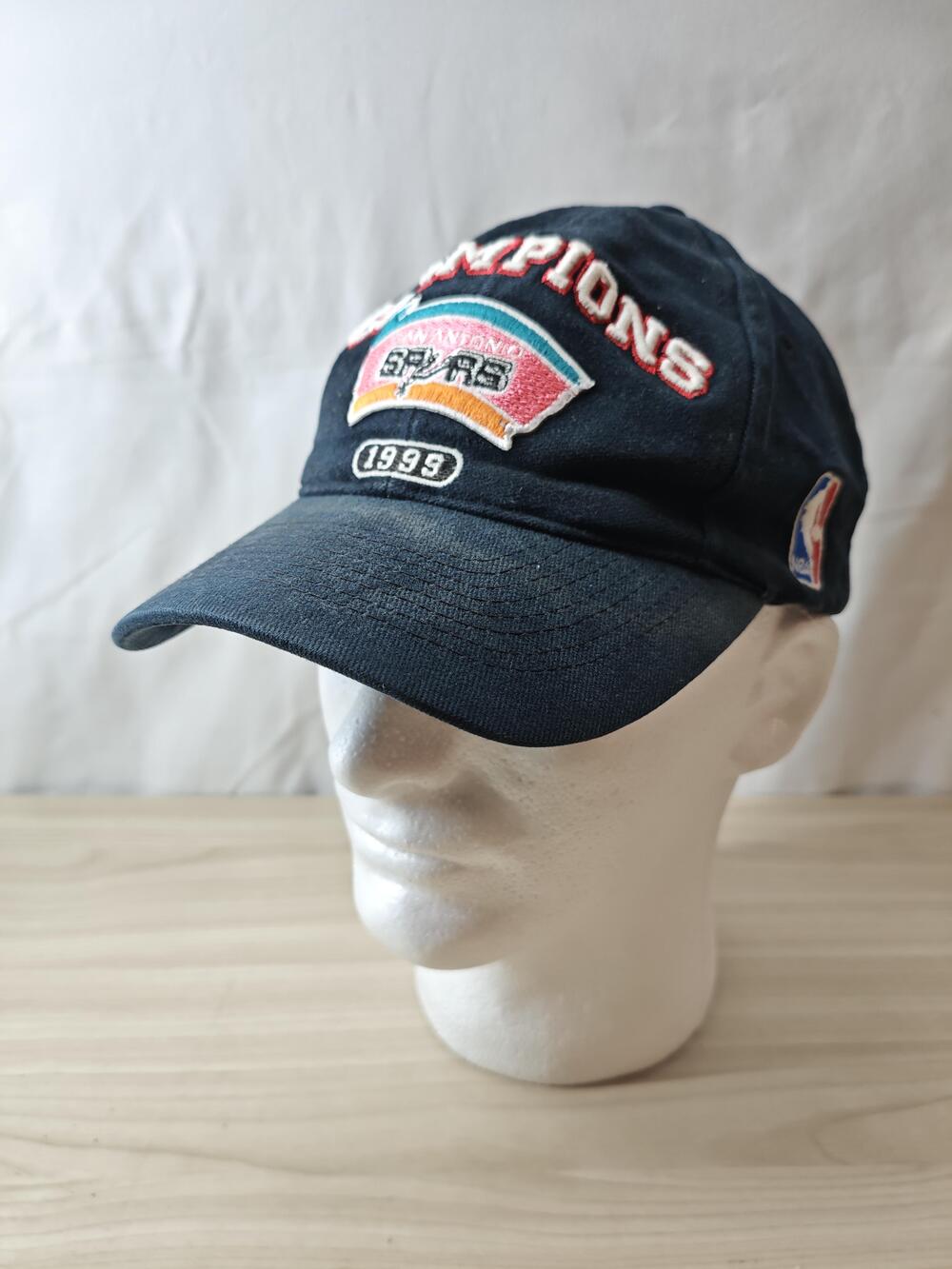 Vintage San Antonio Spurs Hat Cap Strap Back NBA Basketball Champions Mens 1999